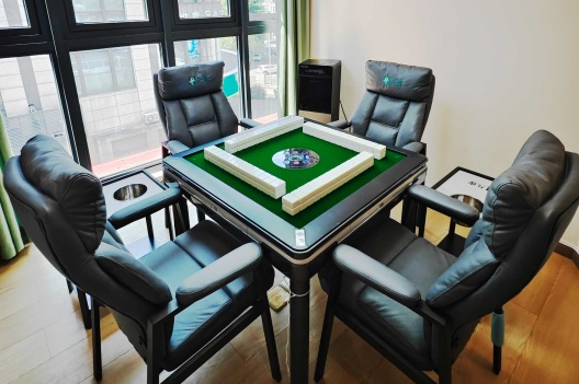 莒縣久雀24小時經營茶樓加盟費用很高嗎